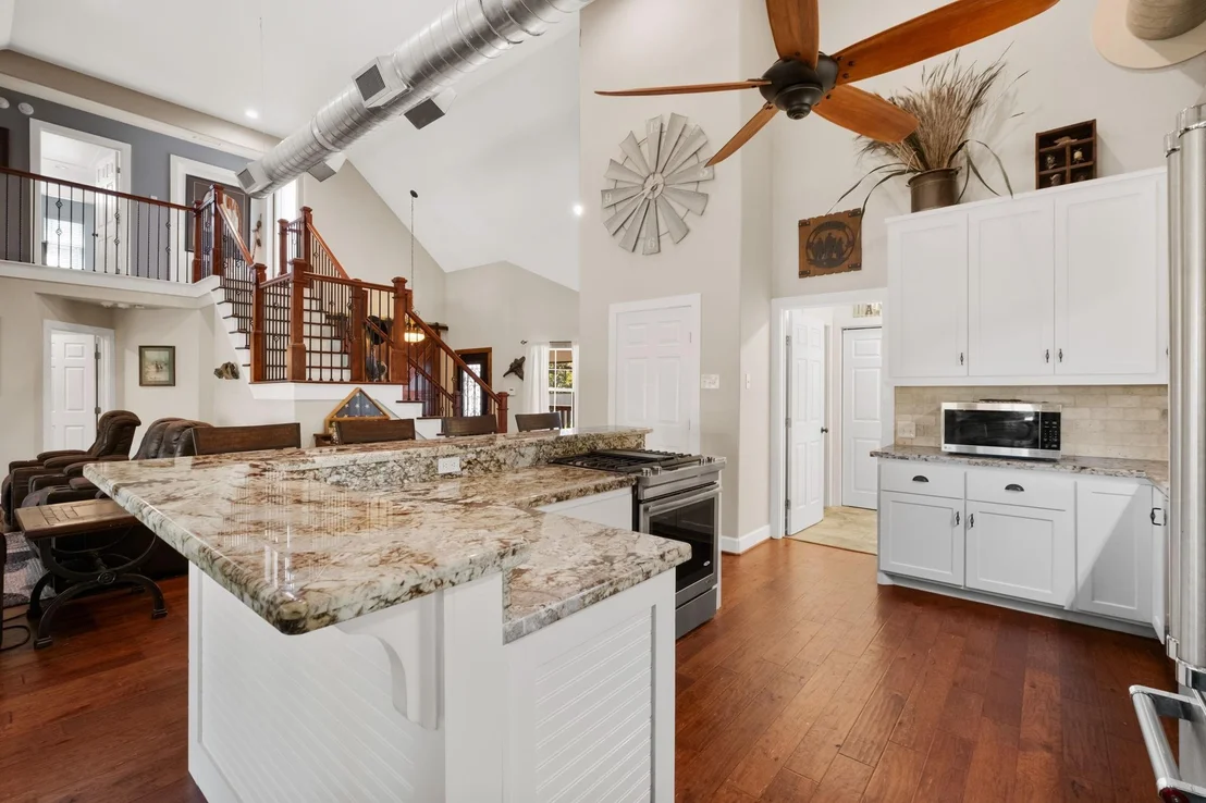 Photo of 7411 Creek Drive