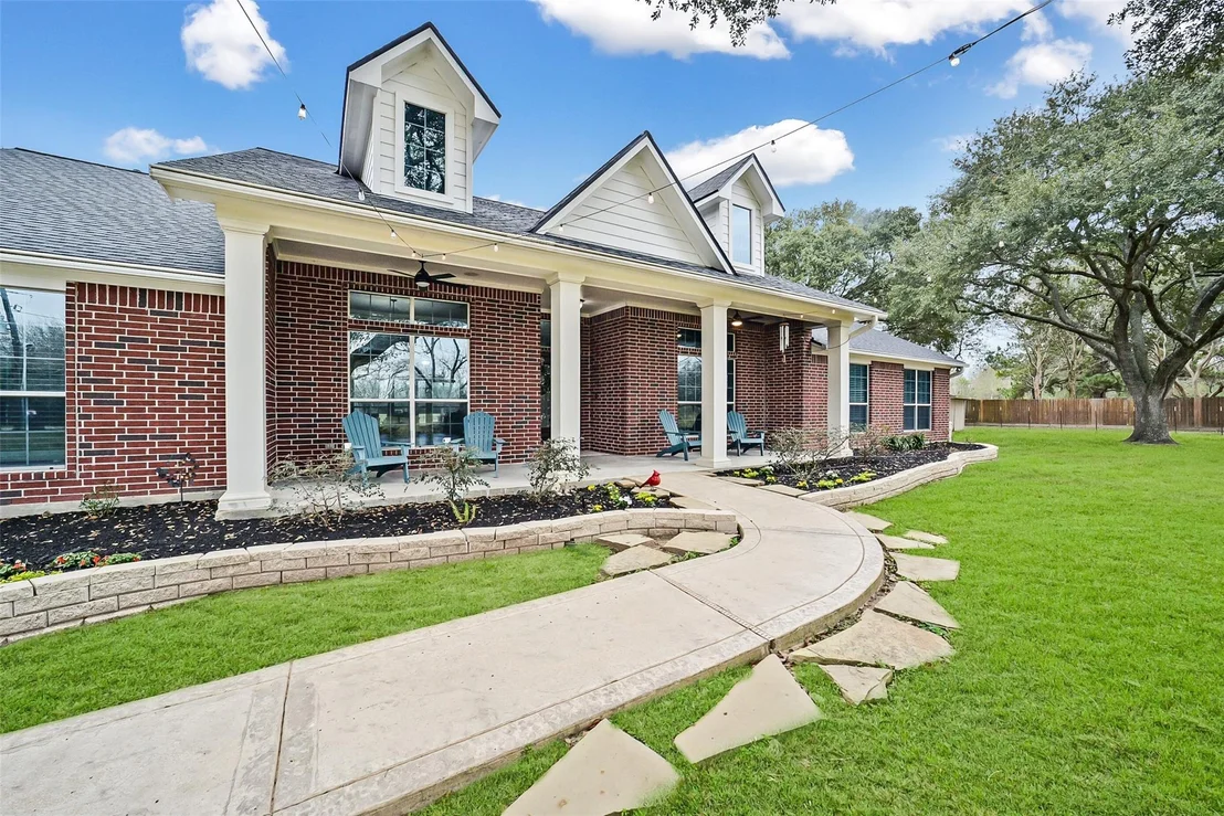 Photo of 19407 Pine Tree Lane
