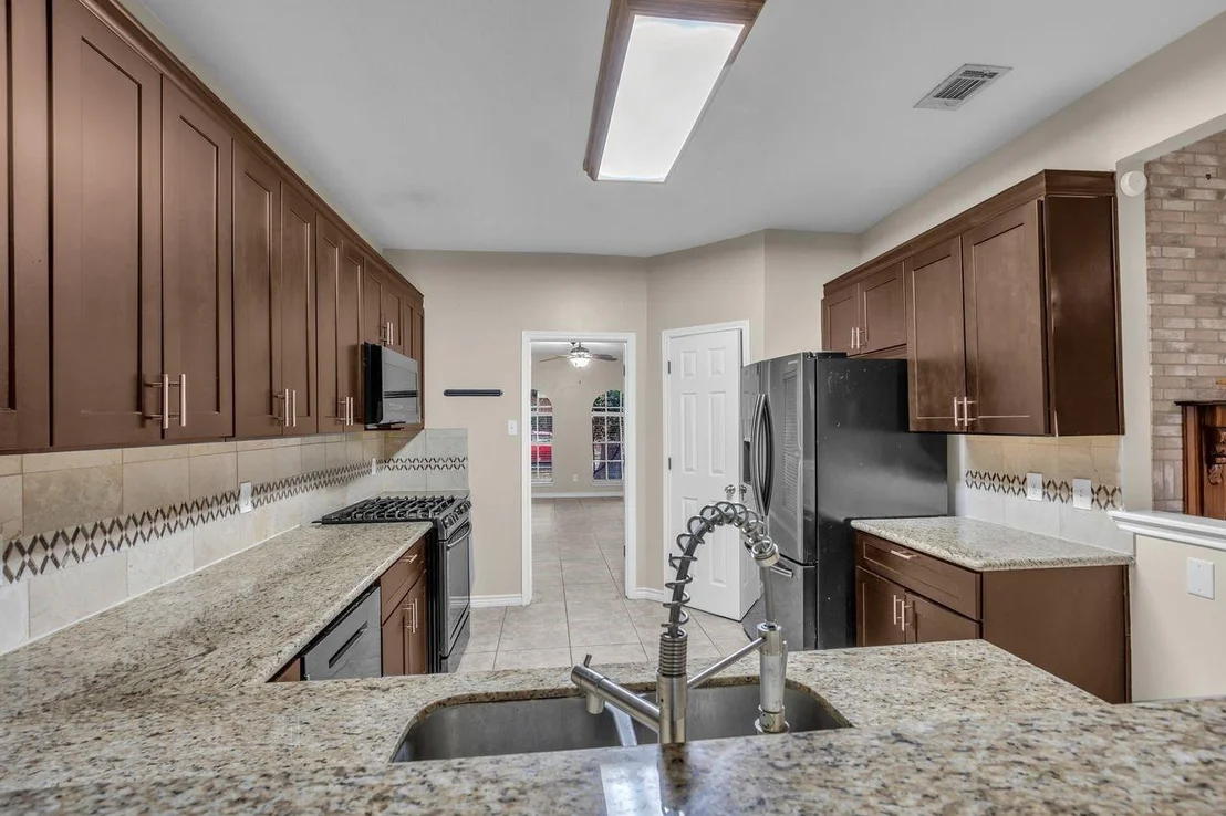 Photo of 23915 Spring Oak Drive
