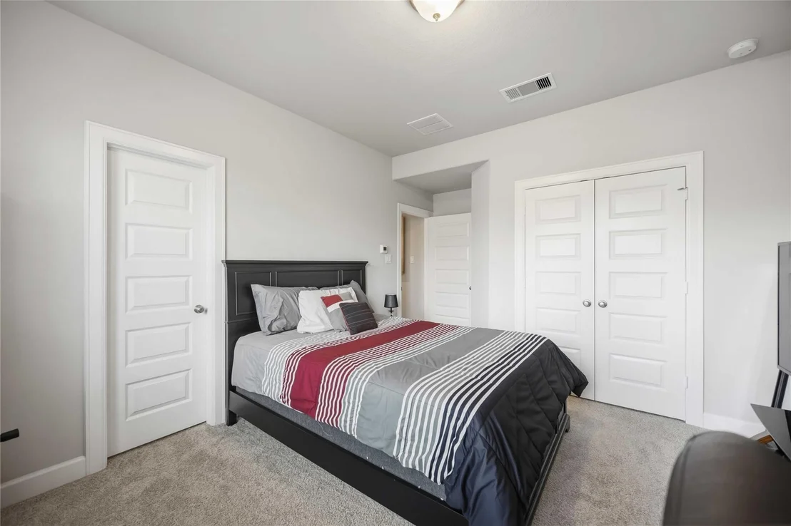 Photo of 3904 Centre Plains Way