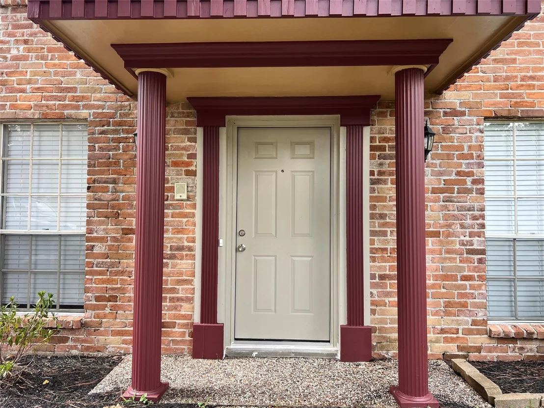 Photo of 1506 Castlerock Drive