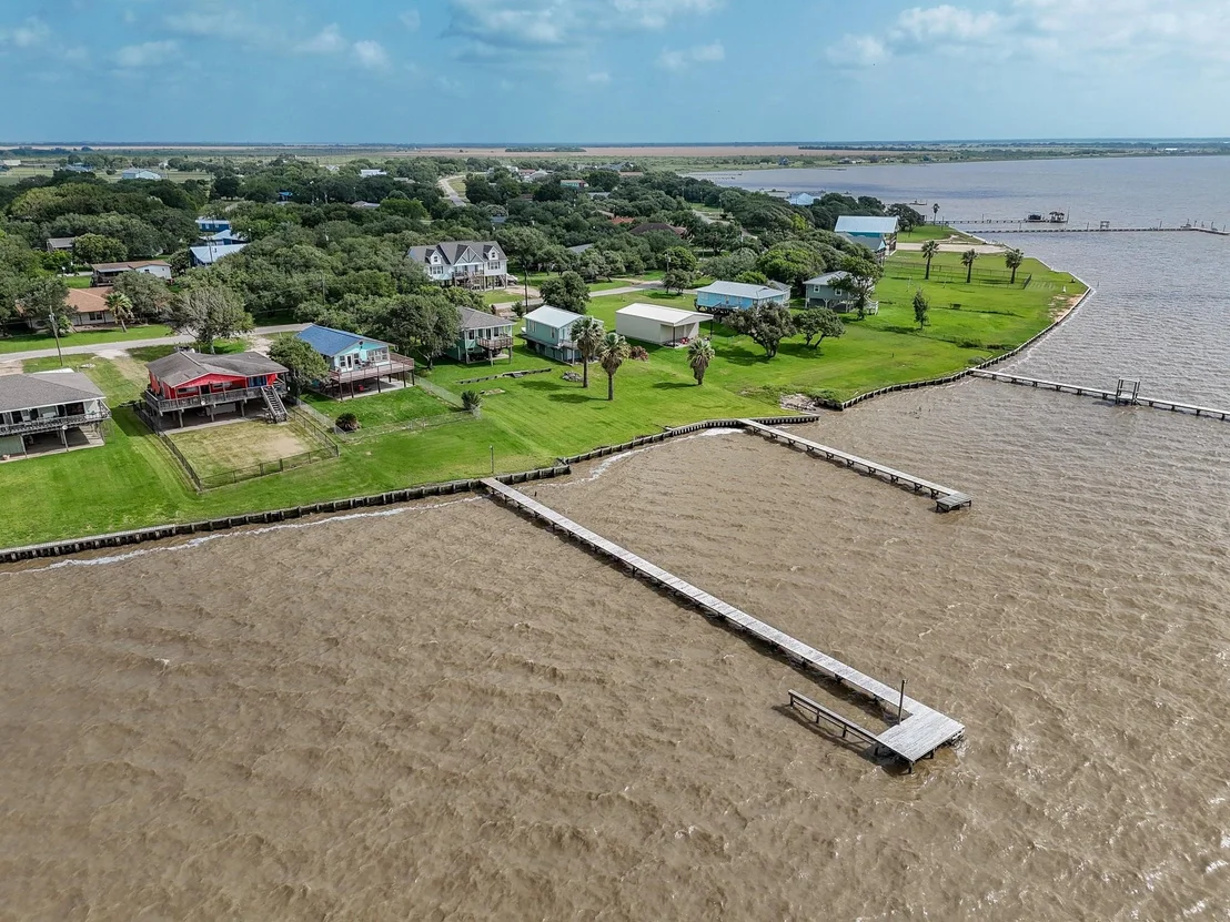 Photo of 2116 W Bayshore Drive