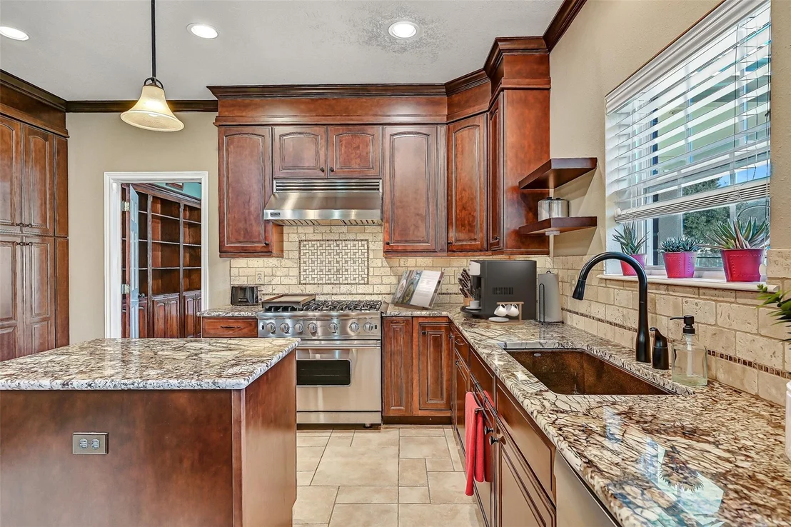 Photo of 101 Oak Drive
