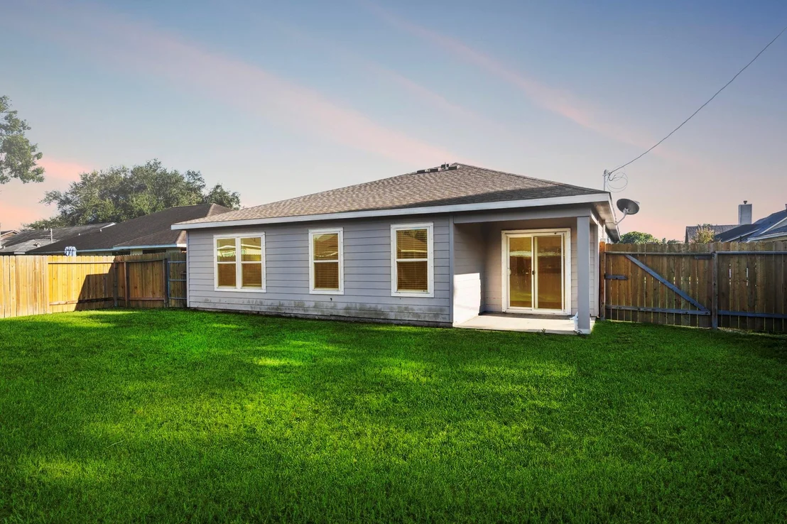 Photo of 1003 Star Fish Drive