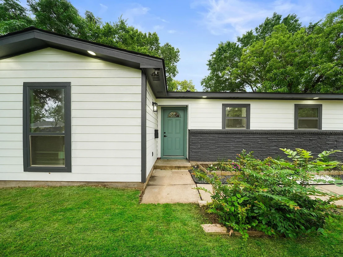 Photo of 5203 Brookmeade Drive