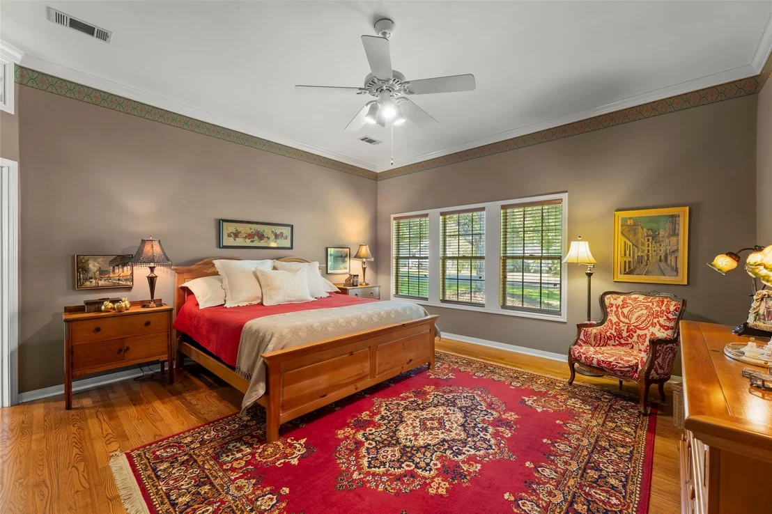 Photo of 815 Merry Lane