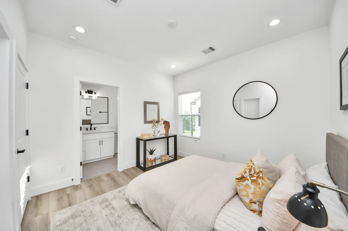 Photo of 7739 Hammerly Boulevard