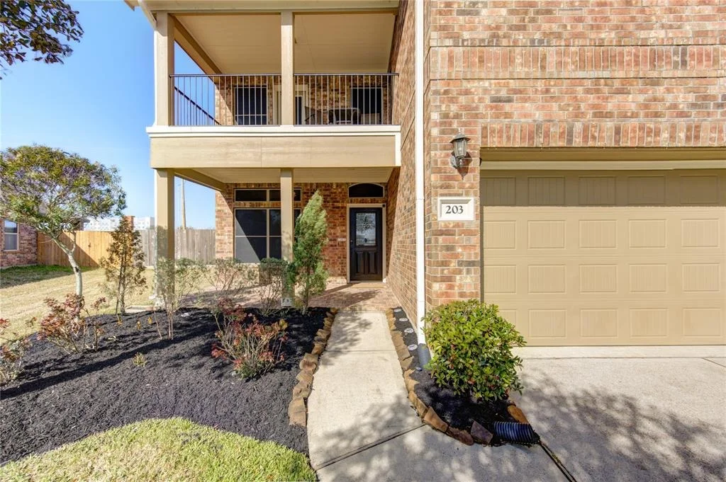 Photo of 203 Harbor Bend Lane