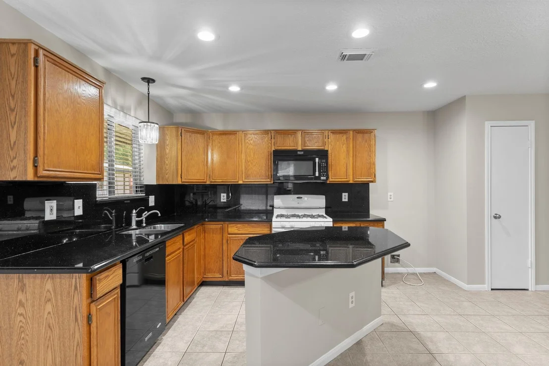 Photo of 19623 Westbridge Lane