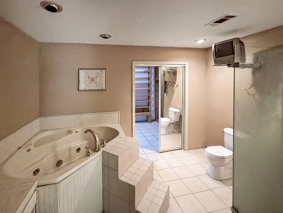 Photo of 4585 Eaves Road