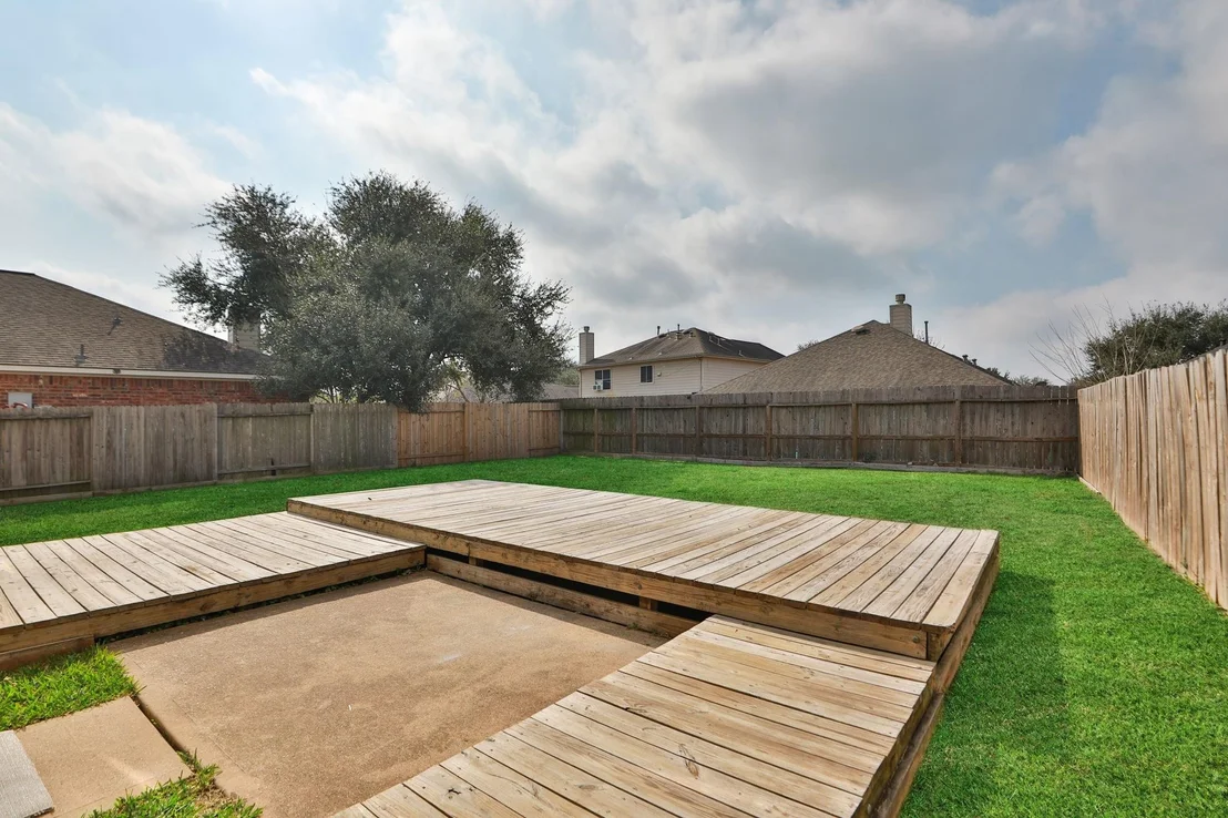 Photo of 6635 Barker Bend Lane