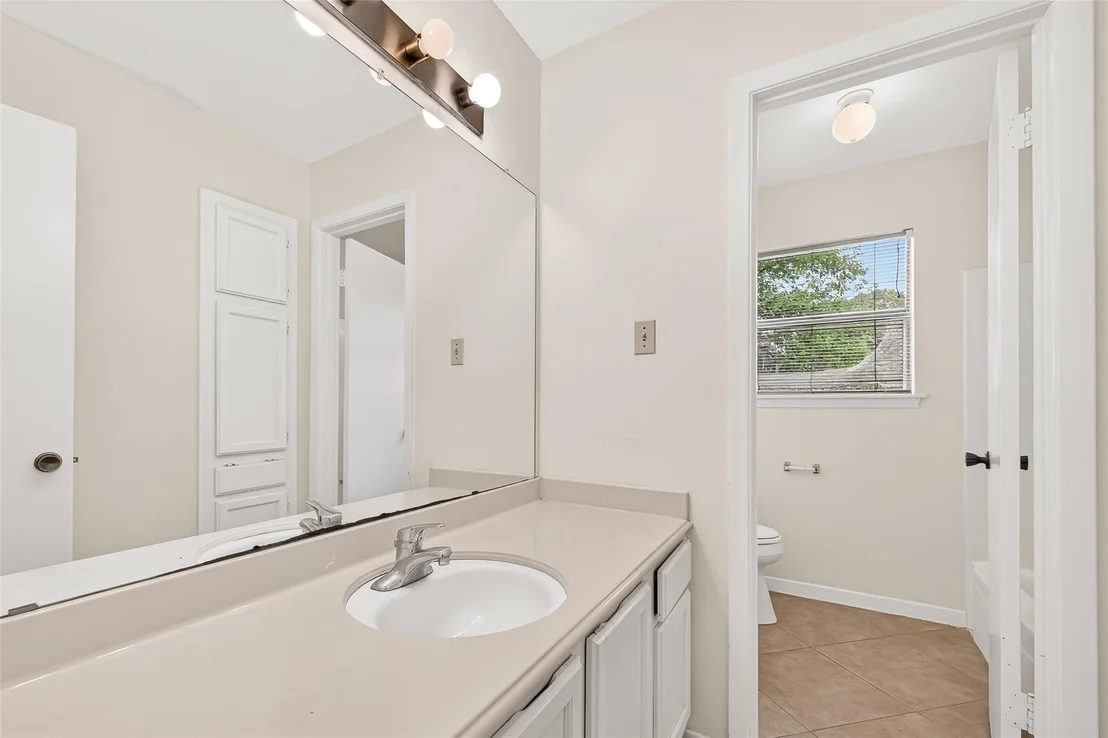 Photo of 12510 Sungate Lane