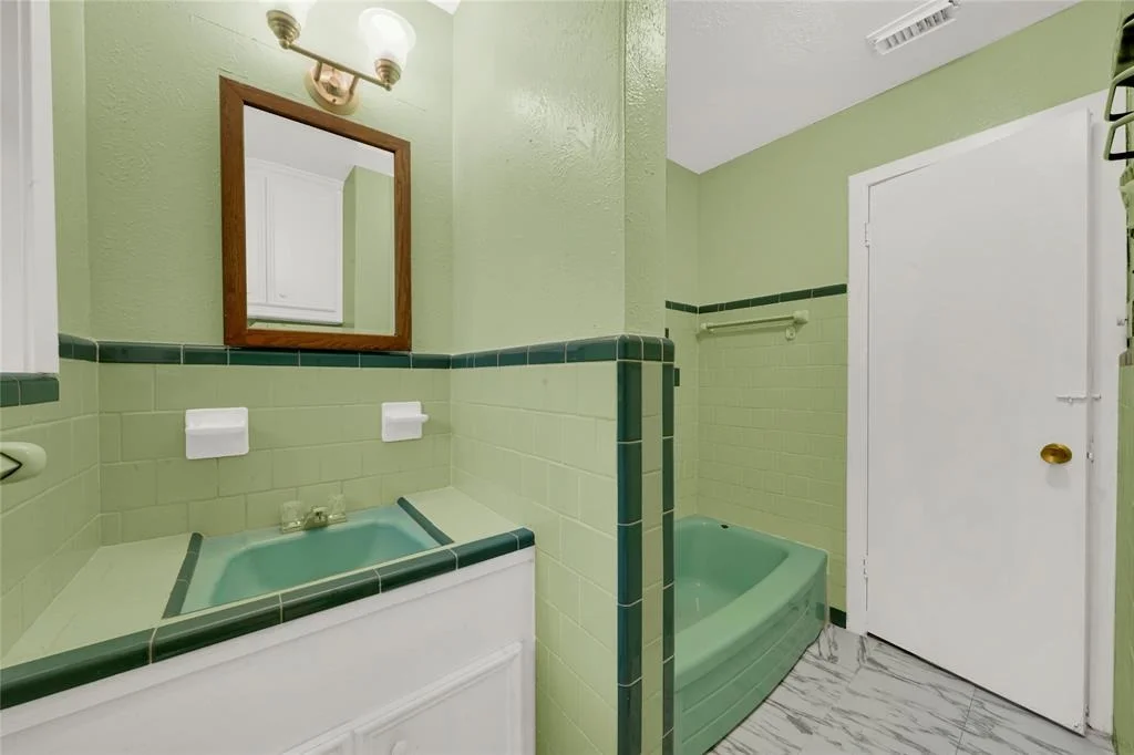 Photo of 2202 Walnut Lane