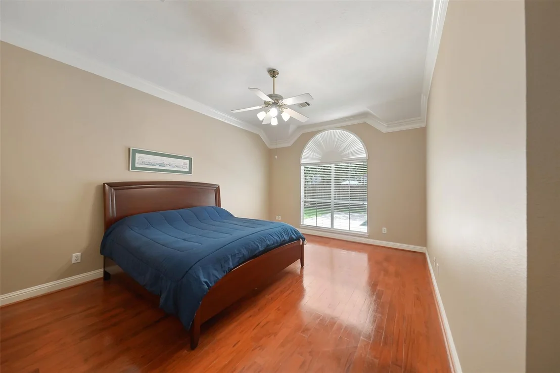 Photo of 49 N Greenvine Circle