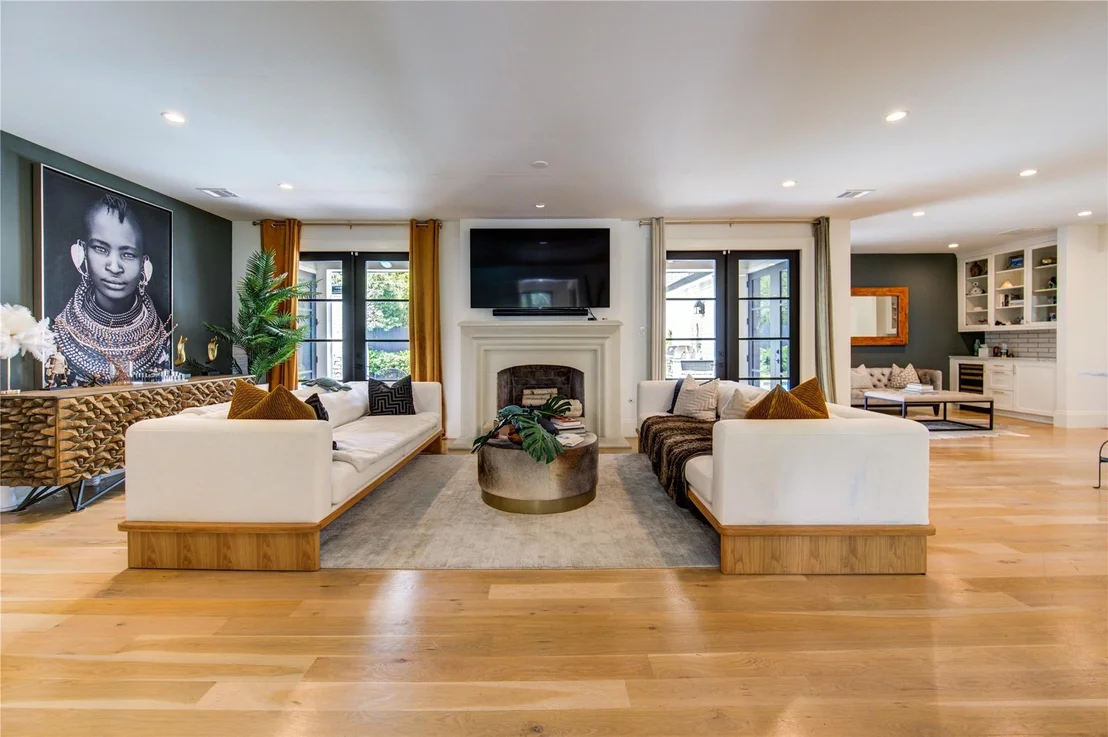 Photo of 1002 Daria Drive