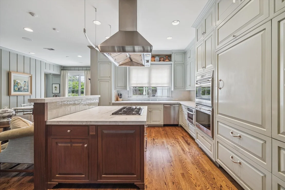 Photo of 5565 Tilbury Drive