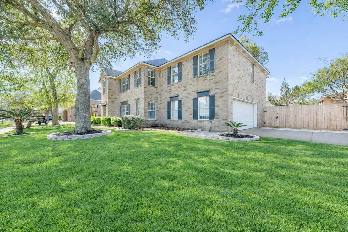 Photo of 6827 Crystal Point Drive