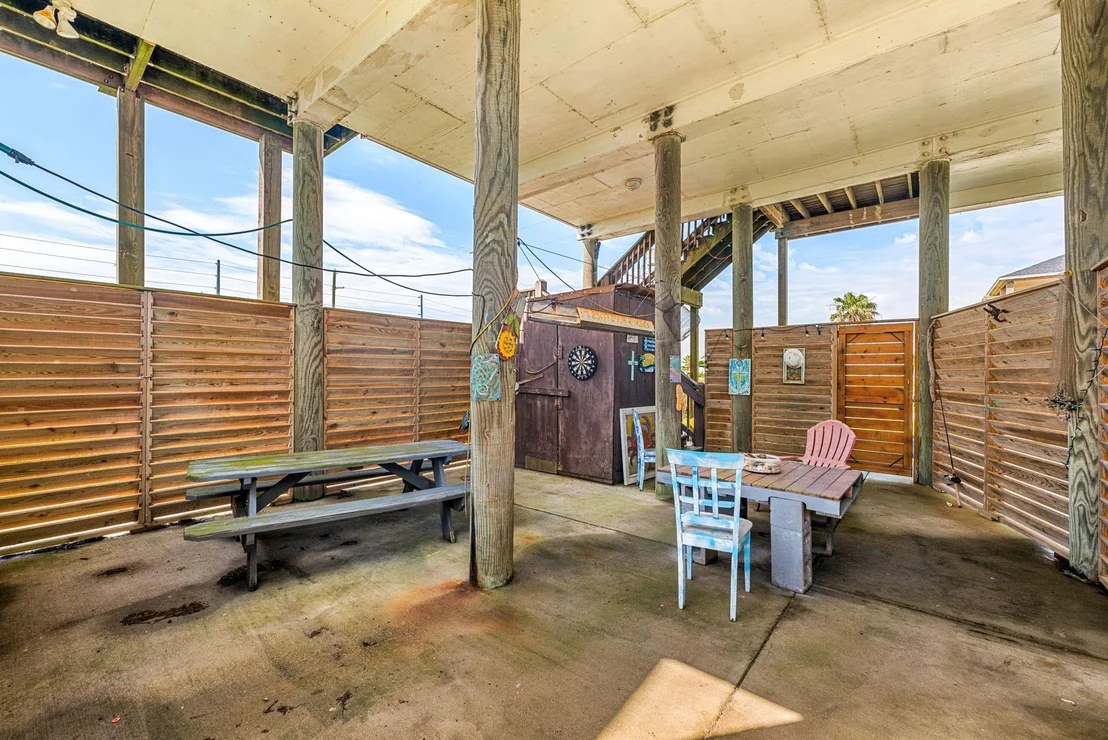 Photo of 1018 Dolphin Road