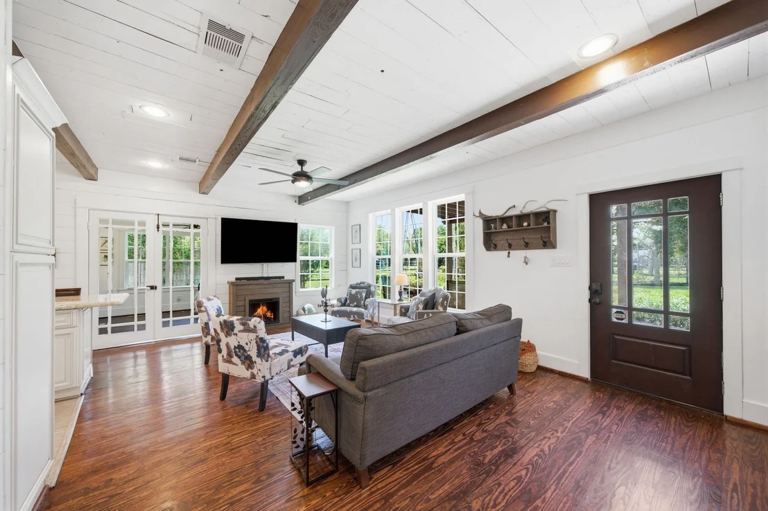 Photo of 5313 Palm Drive