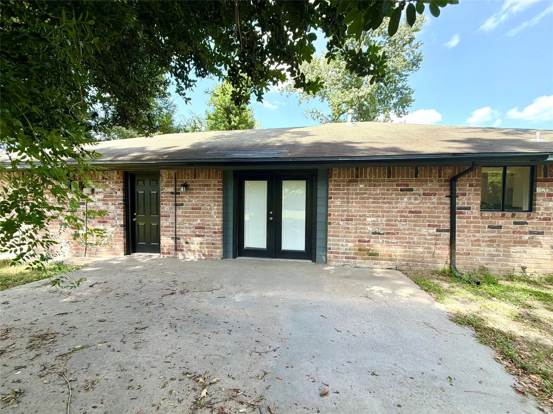 Photo of 3427 Dovie Drive