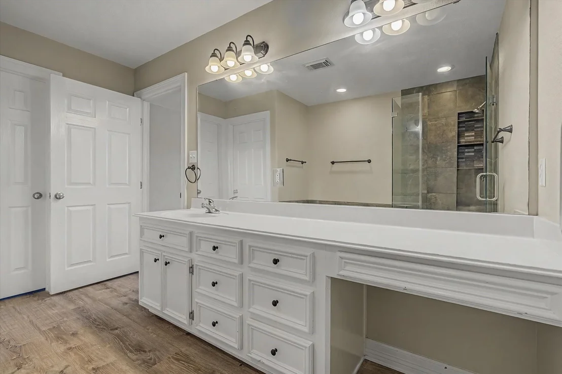 Photo of 1015 Cardinal Drive