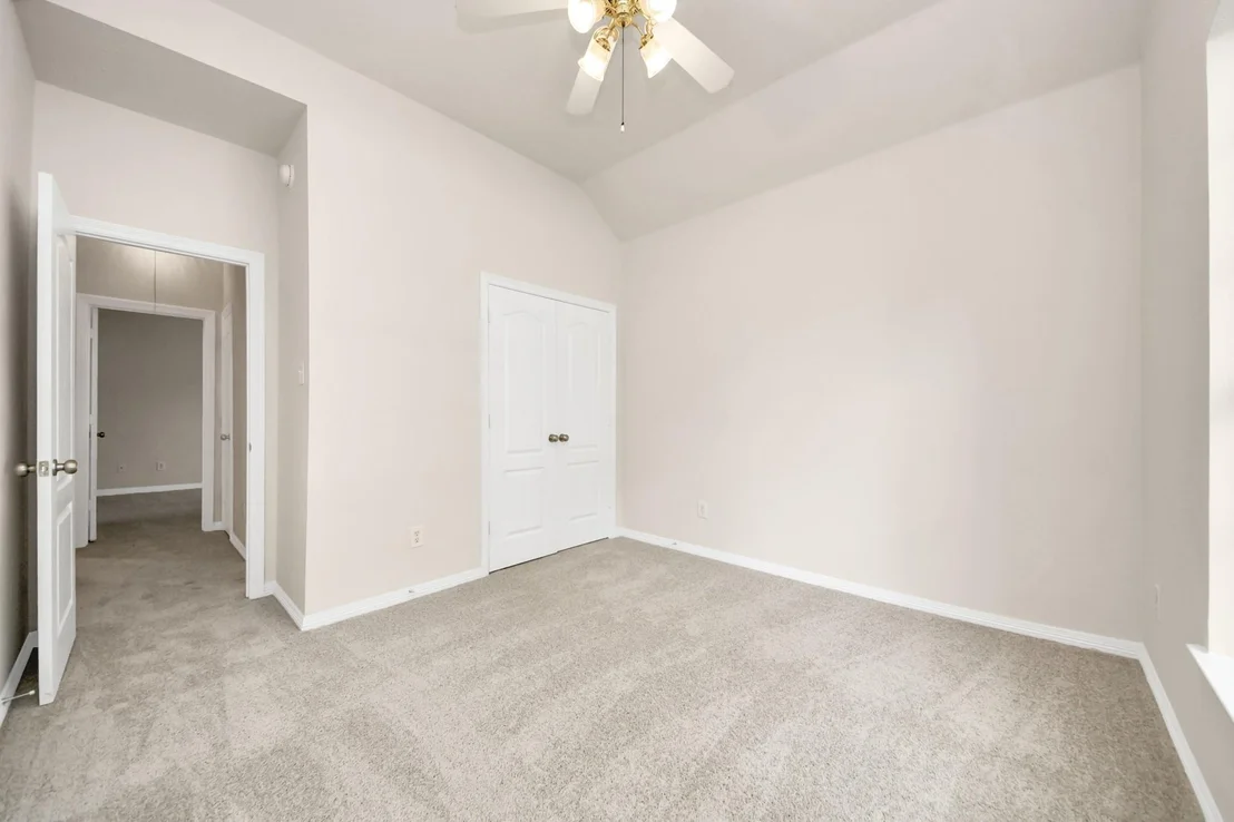 Photo of 5327 Rivergate Drive