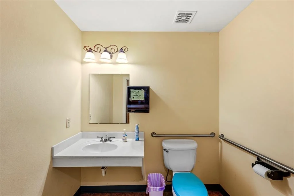 Photo of 804 Robson