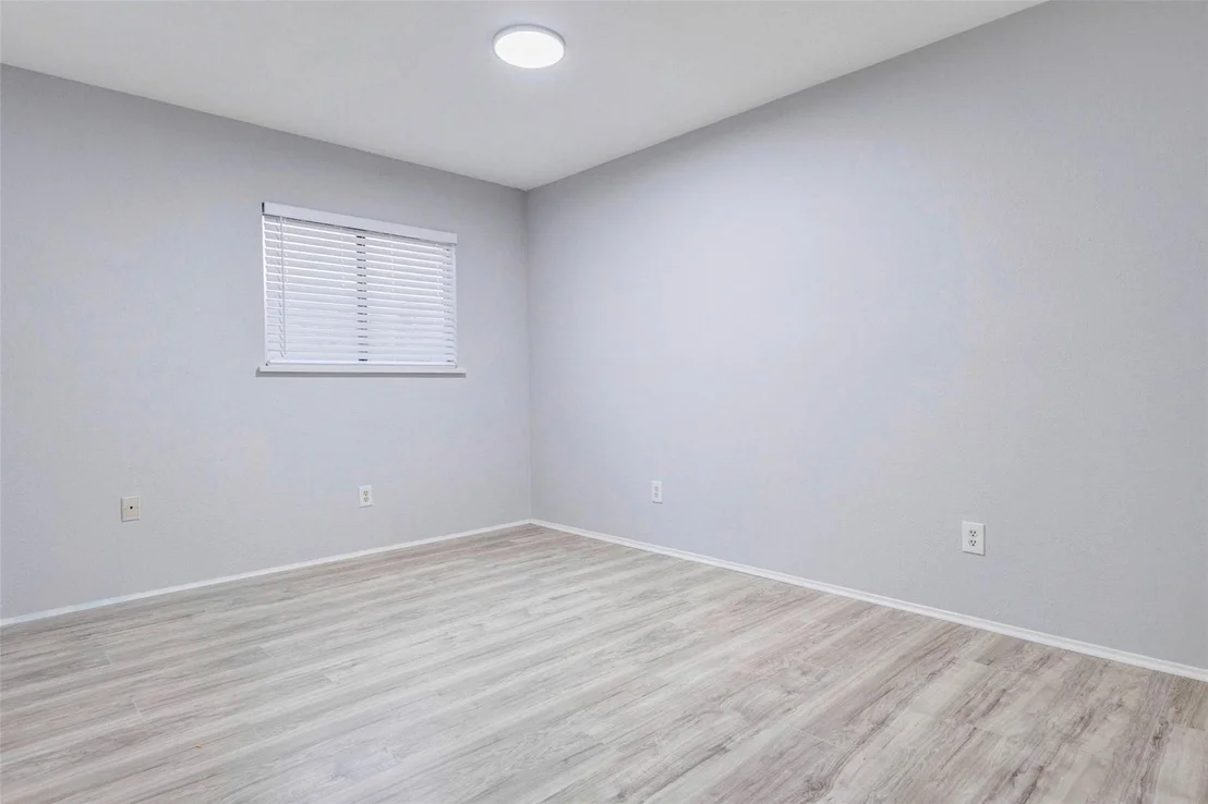 Photo of 6730 Pickett Drive