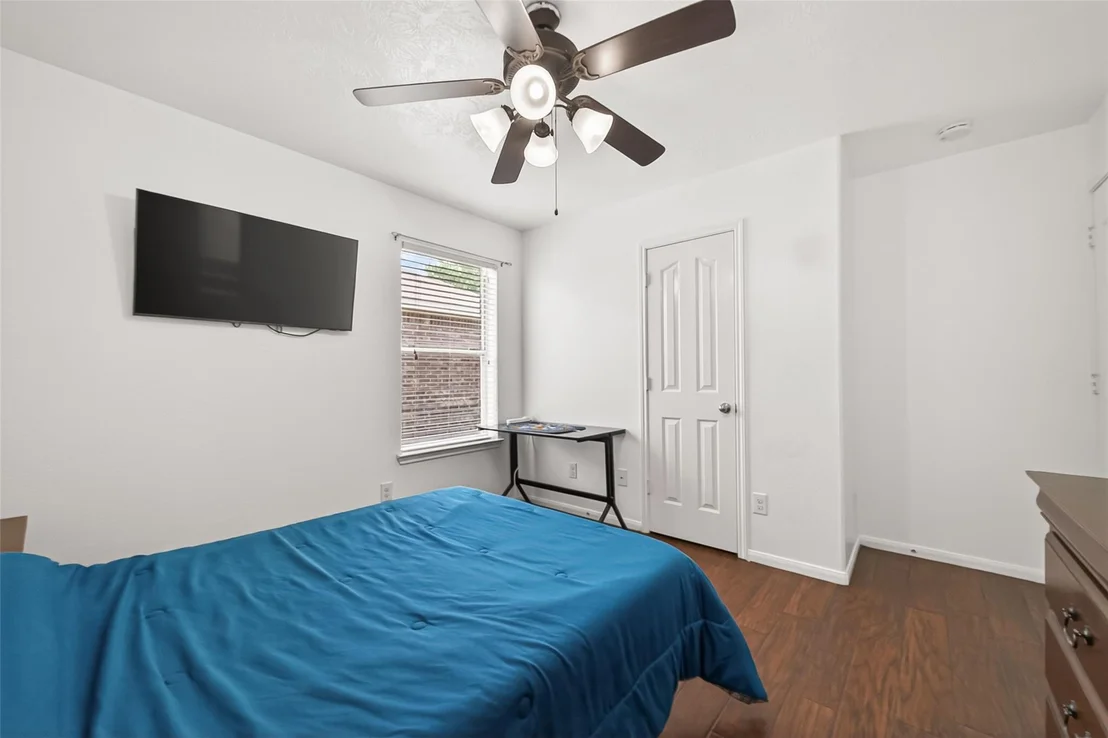 Photo of 22334 Guston Hall Lane