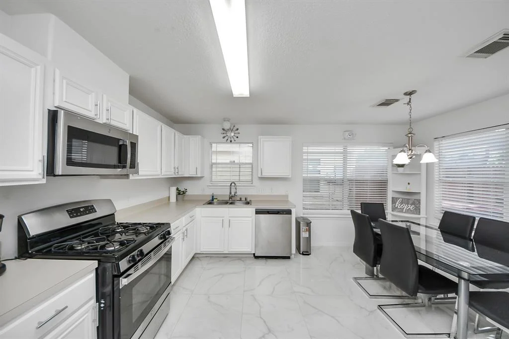 Photo of 6043 Moscone Court