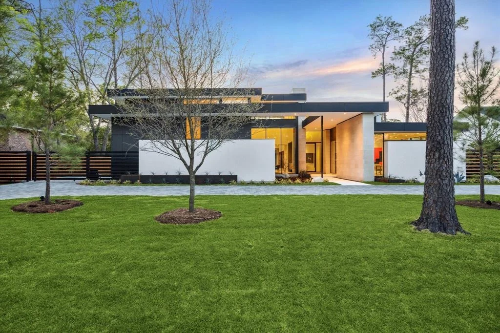 Photo of 305 Knipp Road