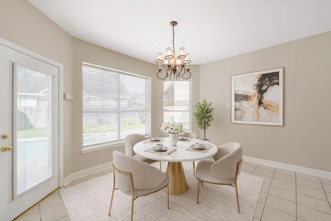 Photo of 3907 Garnet Falls