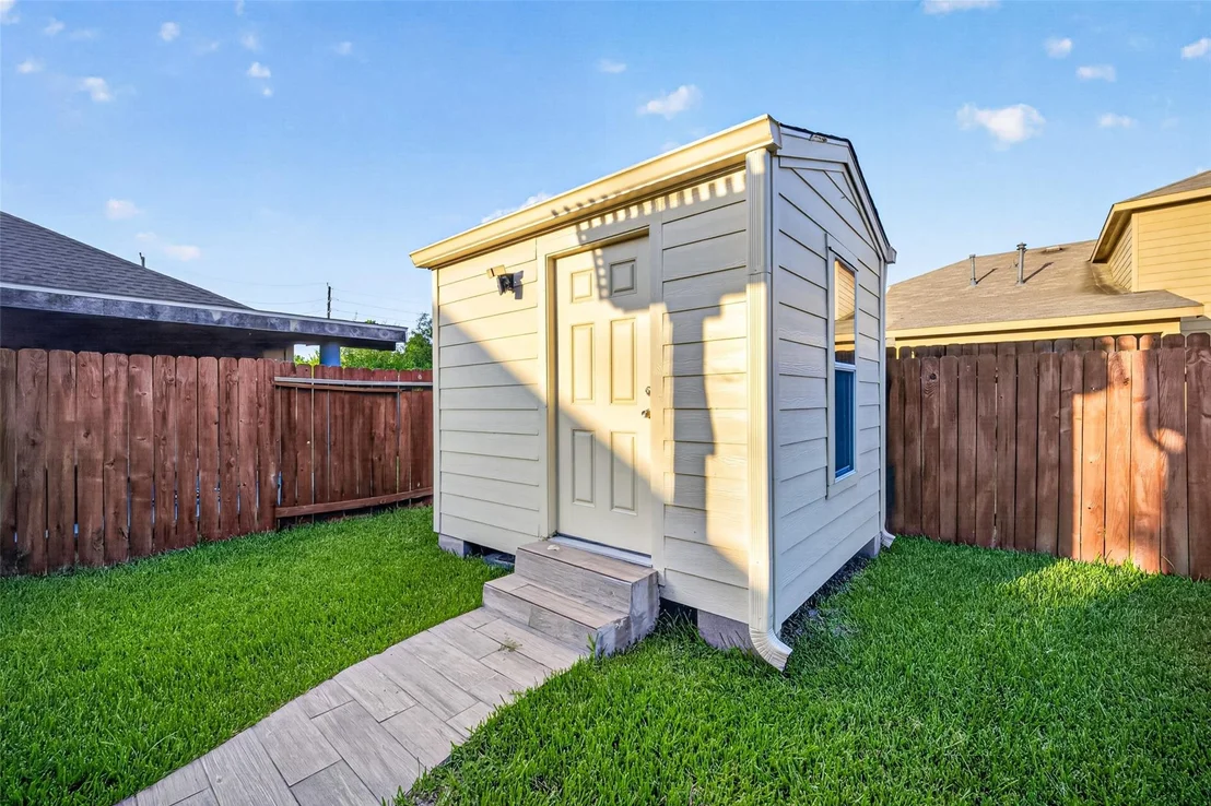 Photo of 2115 Weathersfield Trace Circle