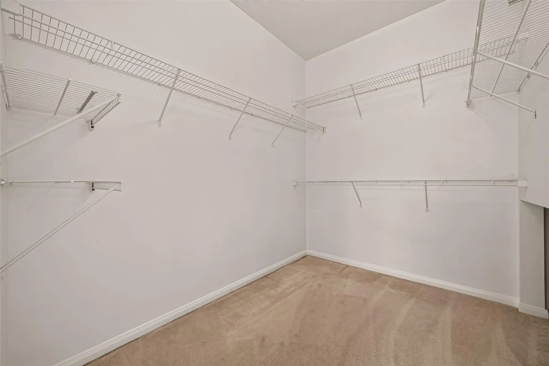 Photo of 6027 Dunsley Drive