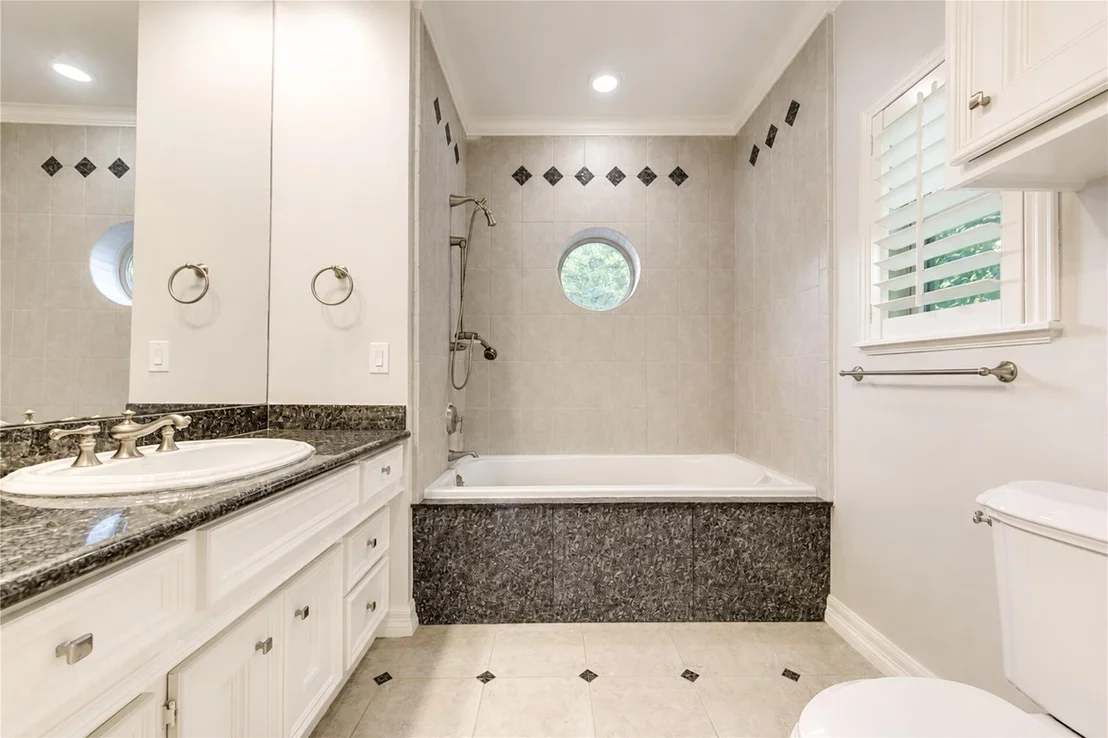 Photo of 806 Herdsman Drive