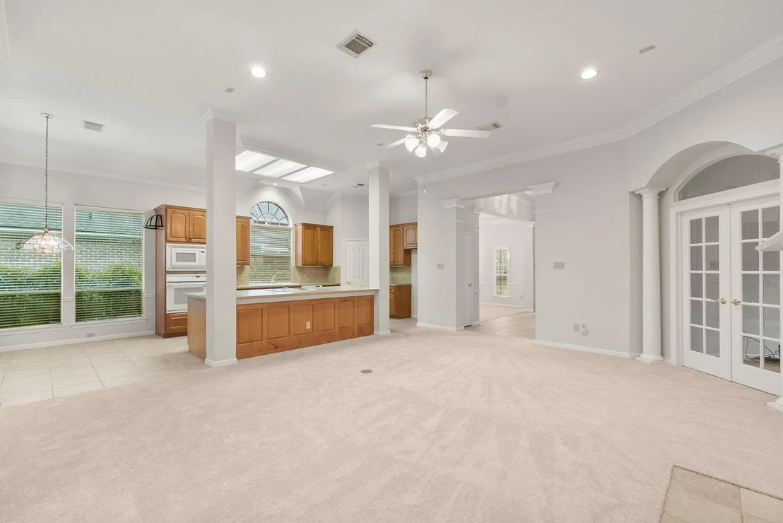 Photo of 27 E Palmer Bend