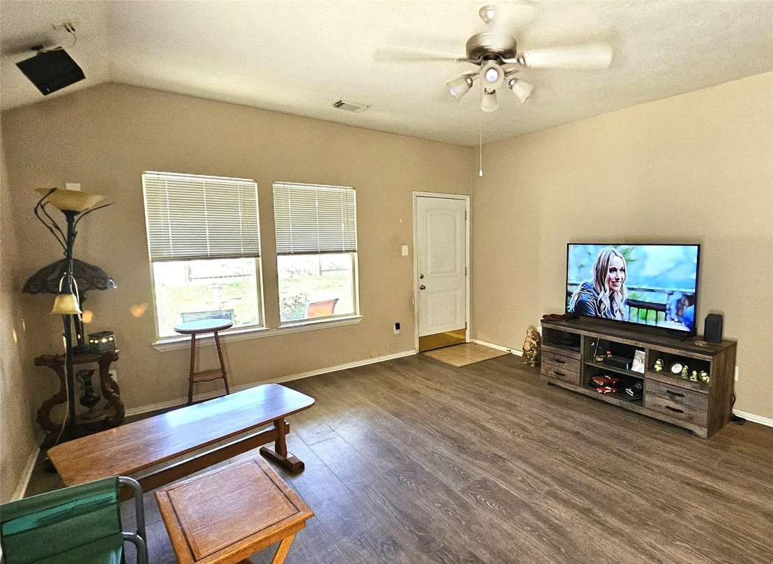 Photo of 3008 Baronsgate Lane