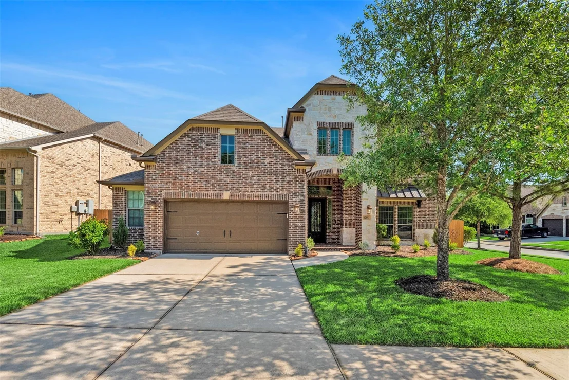 Photo of 1715 Laremont Bend Drive