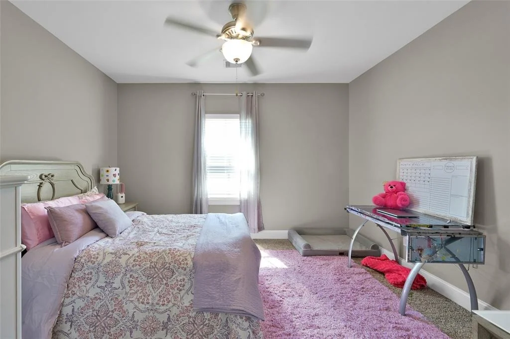 Photo of 18 Woodborough Way