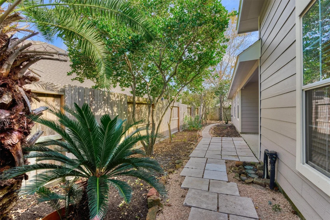Photo of 6 Windsor Bridge Drive