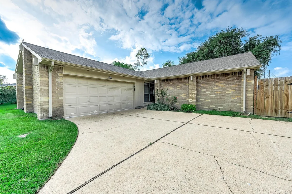 Photo of 16230 Rancho Blanco Drive