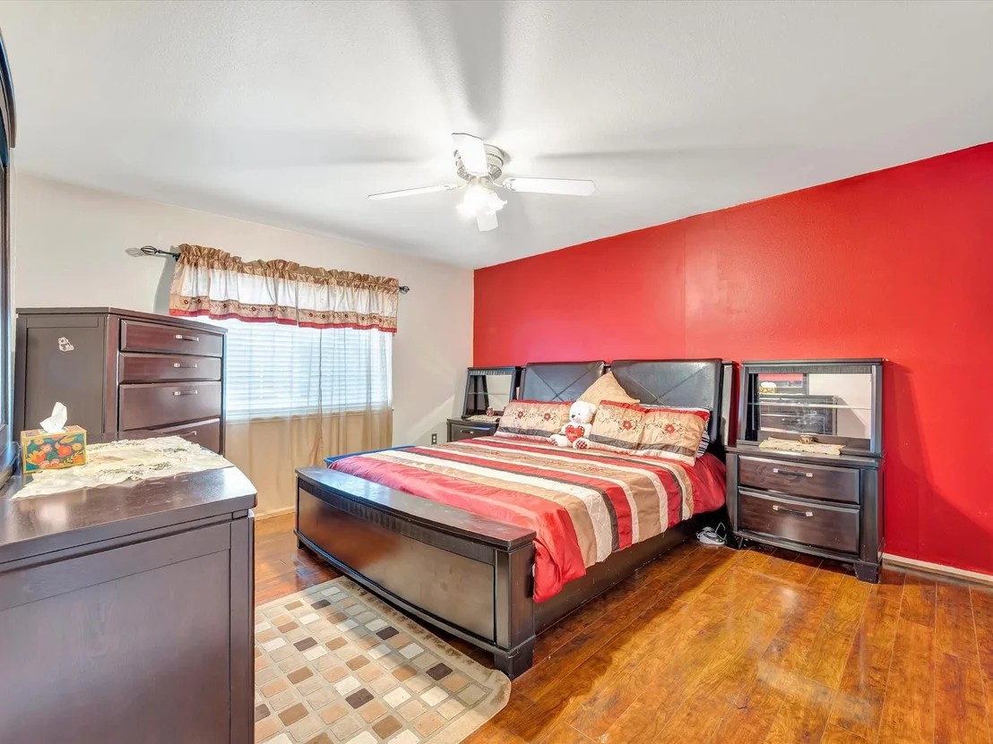 Photo of 1615 Redway Lane