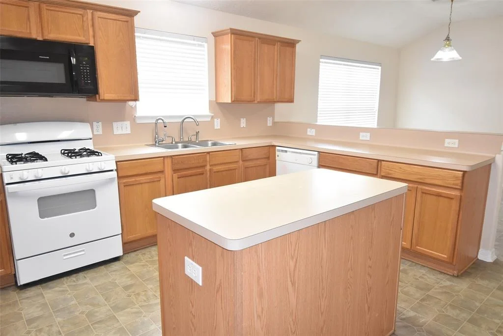 Photo of 21399 Forest Colony Drive