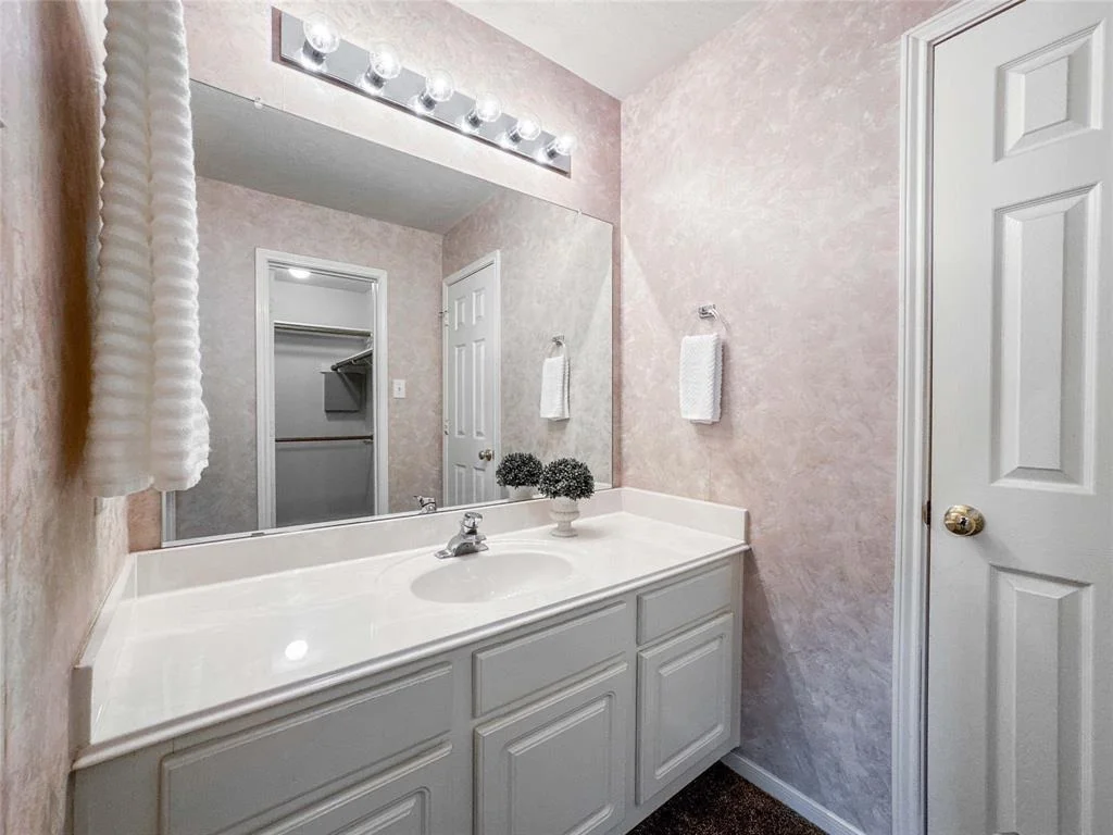 Photo of 3713 Pinehurst Drive