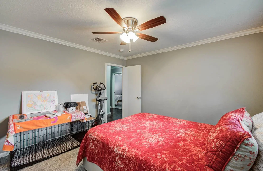 Photo of 9818 Emnora Lane