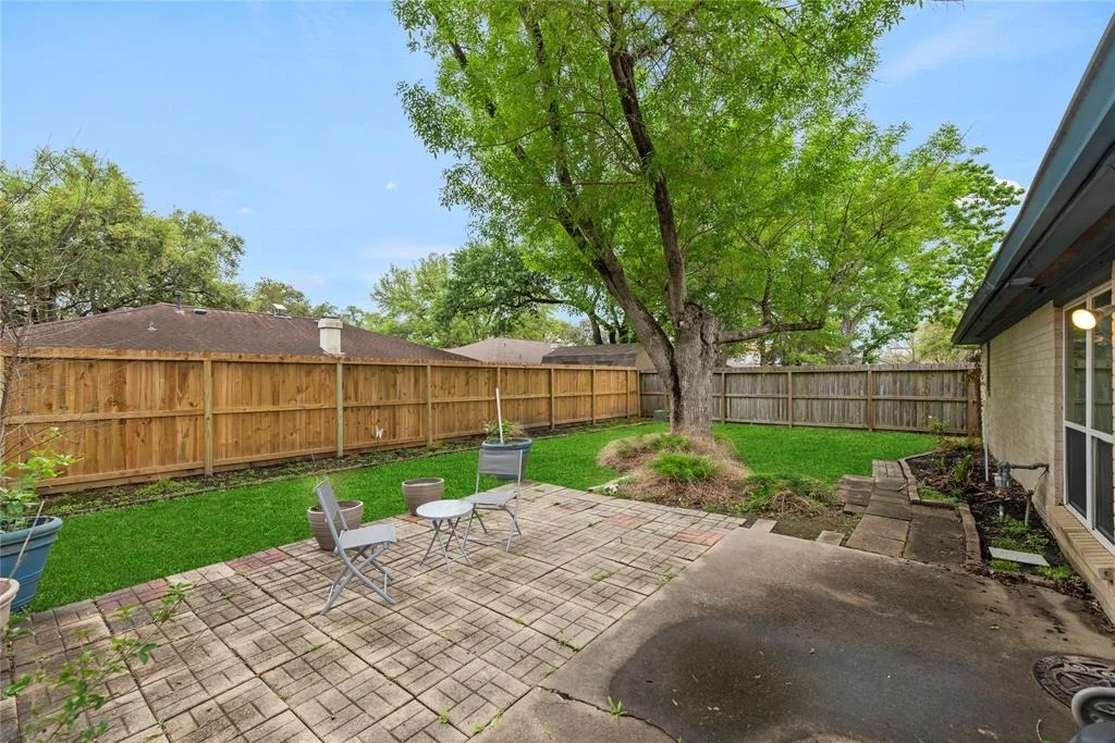 Photo of 5335 Nottingham Drive