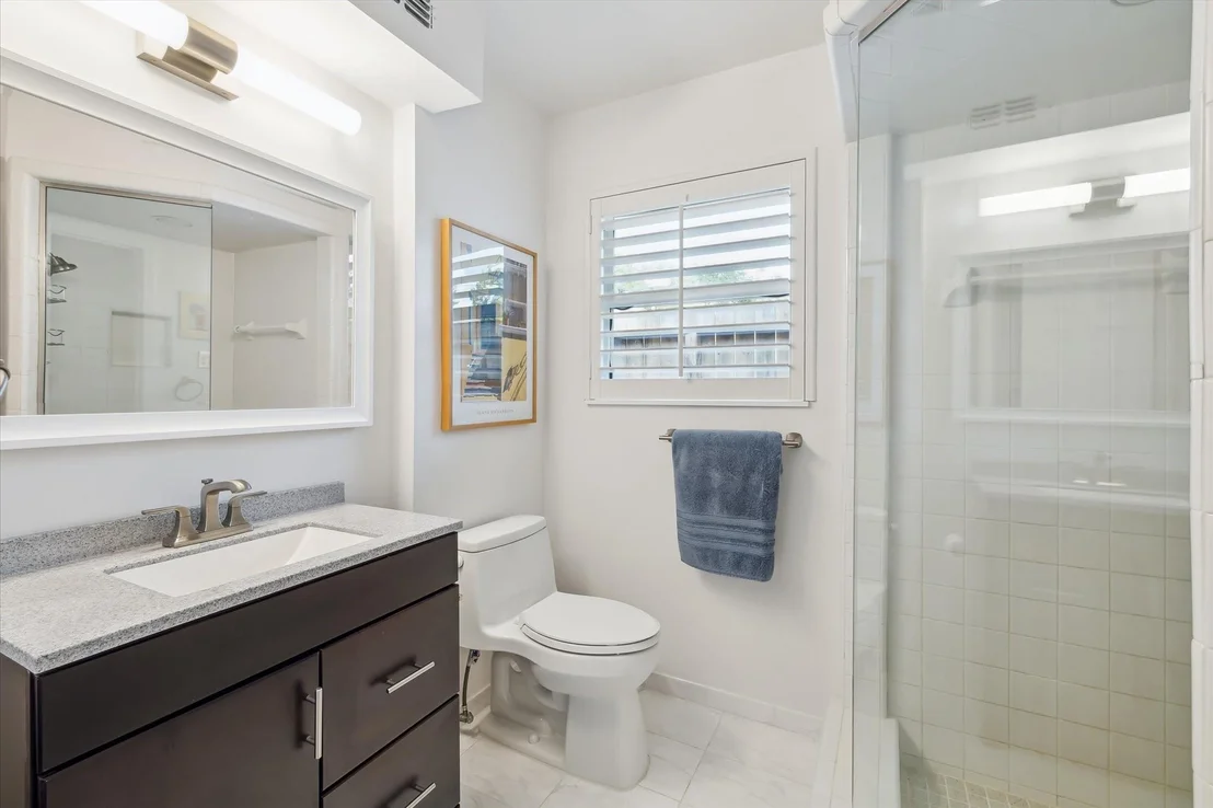 Photo of 7915 Meadowvale Drive