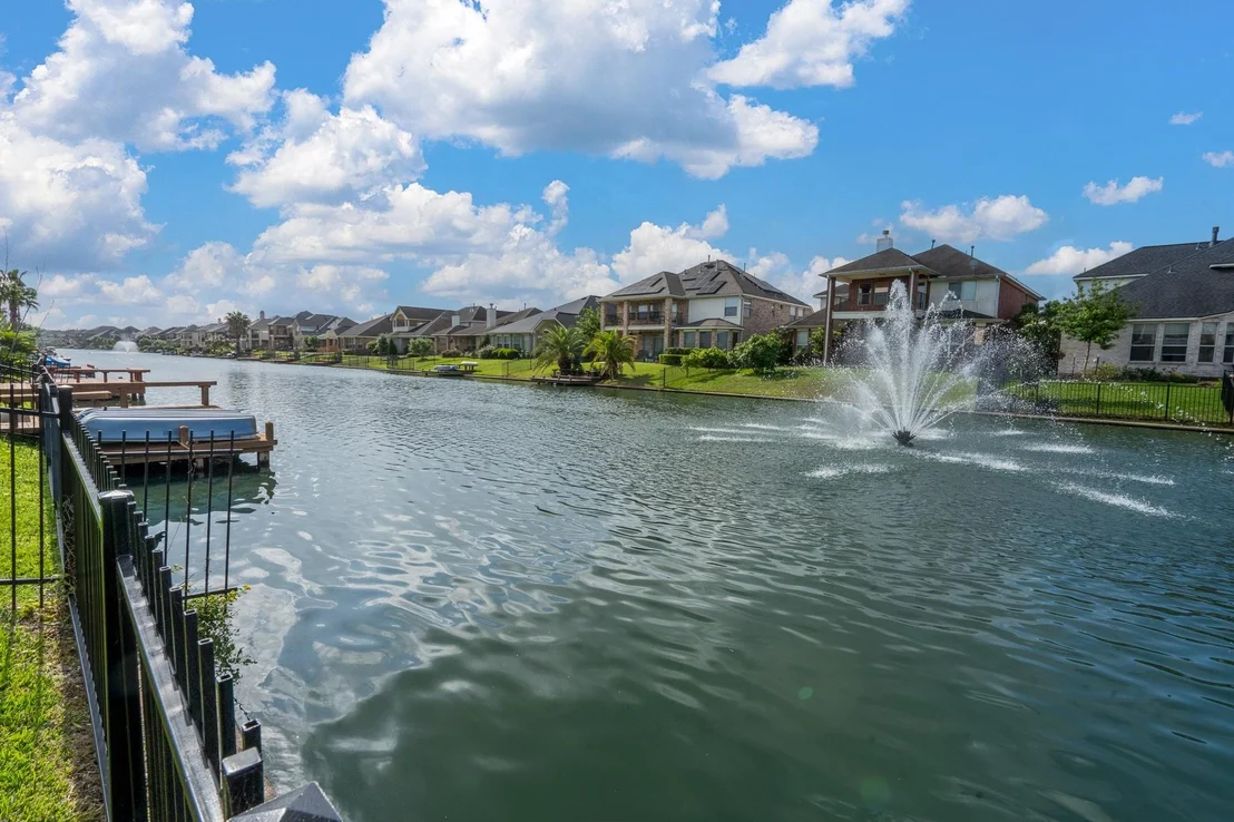 Photo of 18119 Blues Point Drive