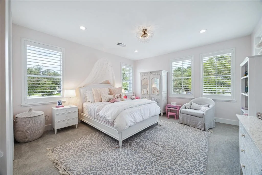 Photo of 1409 Chamboard Lane