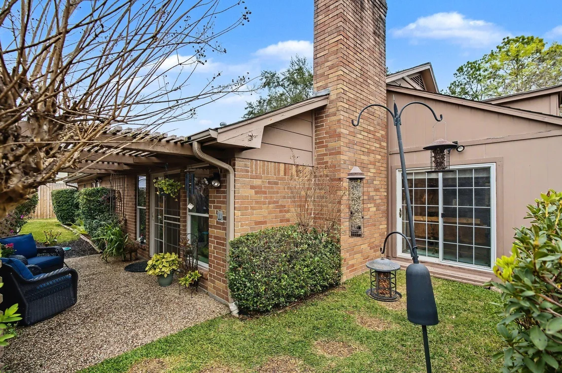 Photo of 2903 Fontana Drive